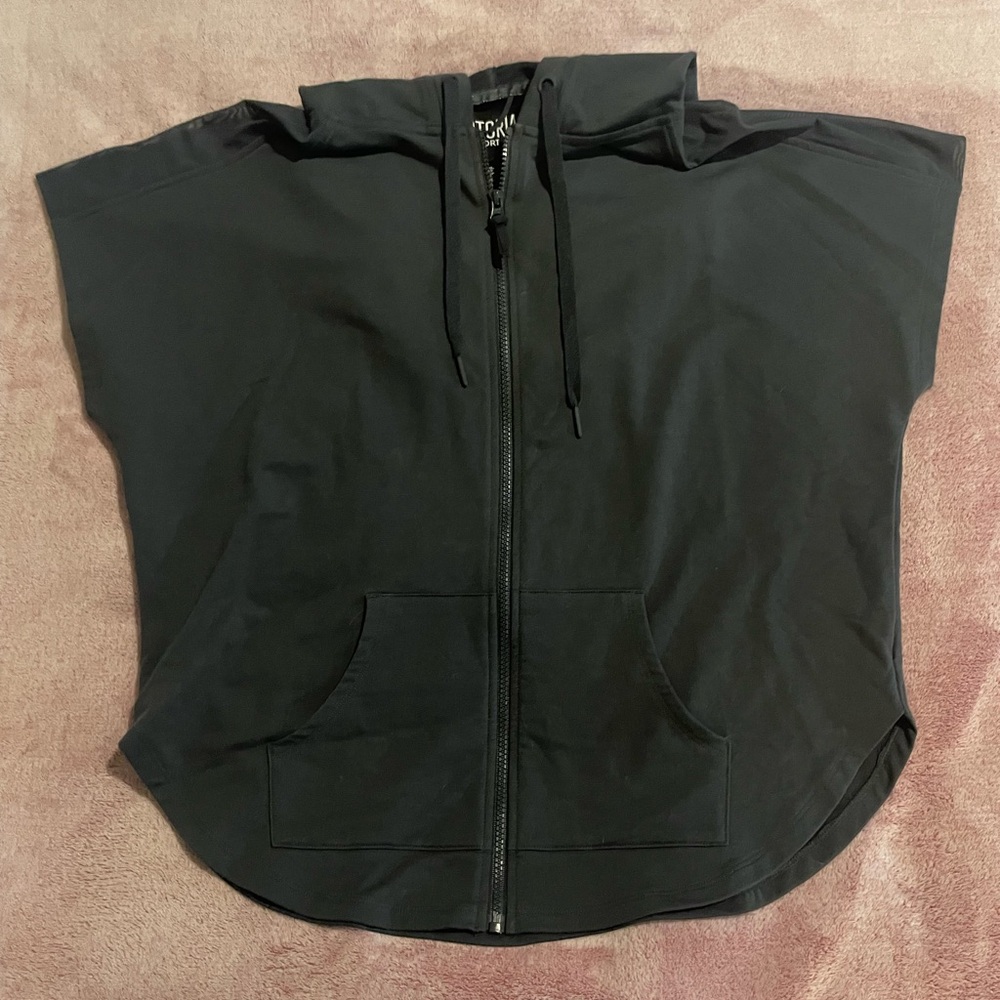 EUC Victoria's Sport Zip Up Short Sleeve Hoodie